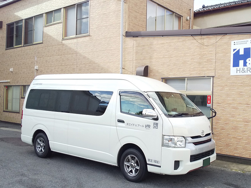 多様な職種と柔軟なシフト制で理想の働き方を実現しませんか